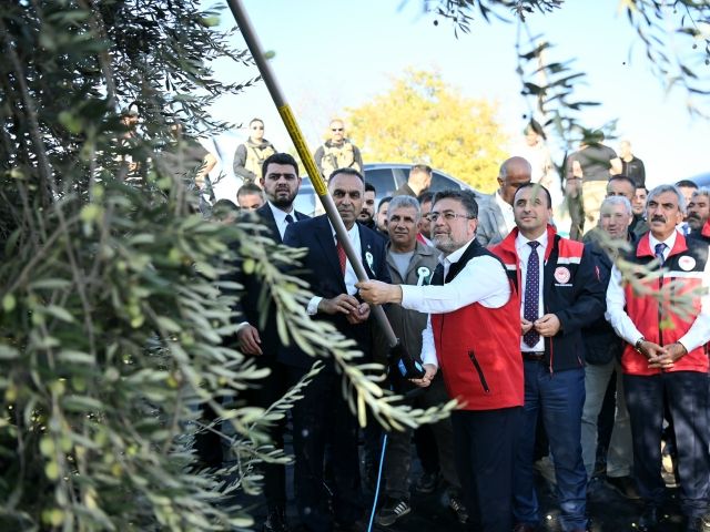 Bakan Yumaklı: “Dünya Zeytin Üretiminde Zirveye Çıkmak İstiyoruz”