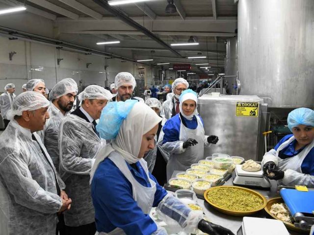 İspanya Tarım Bakanı Ankara’da gıda sanayisini inceledi