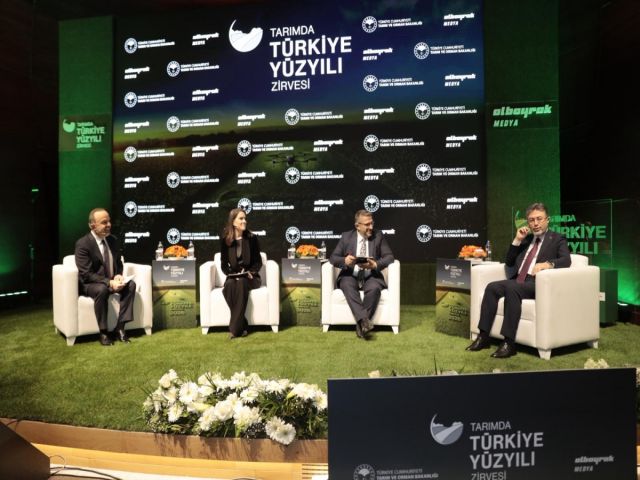 Tarımda Türkiye Yüzyılı Zirvesi İstanbul’da düzenlendi