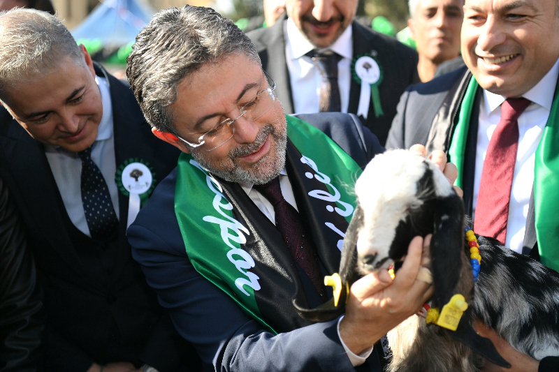 Bakan Yumaklı: “Dünya Zeytin Üretiminde Zirveye Çıkmak İstiyoruz”