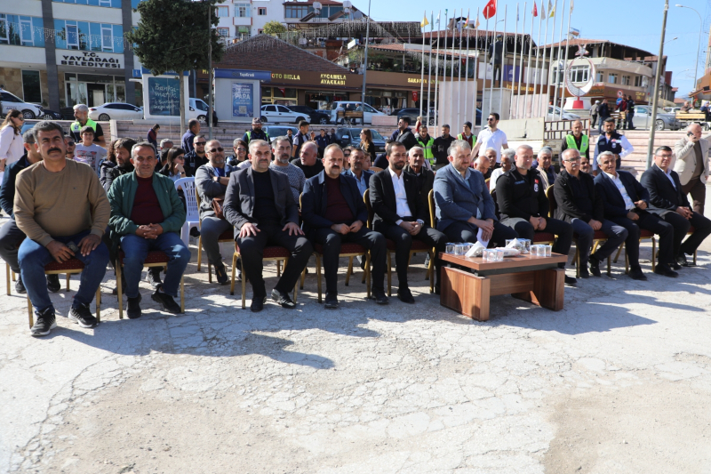 Hatay Büyükşehir, Yayladağı’nda aromatik bitki fideleri dağıttı