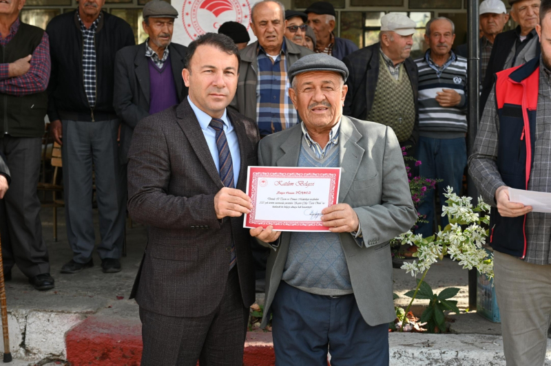 Denizli Tarım İl Müdürlüğü Zeytin Tarla Okulunu Tavas’ta Tamamladı