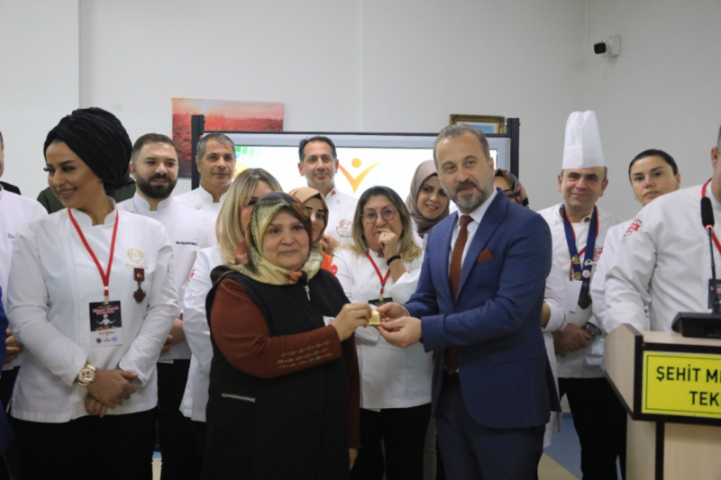 Elazığ Belediyesi Yöresel Yemek Yarışması Finali Yapıldı