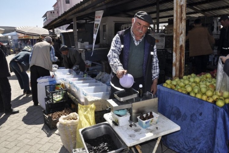 Vatandaşın yanı başında üretiyor! Kilosu 90 lira