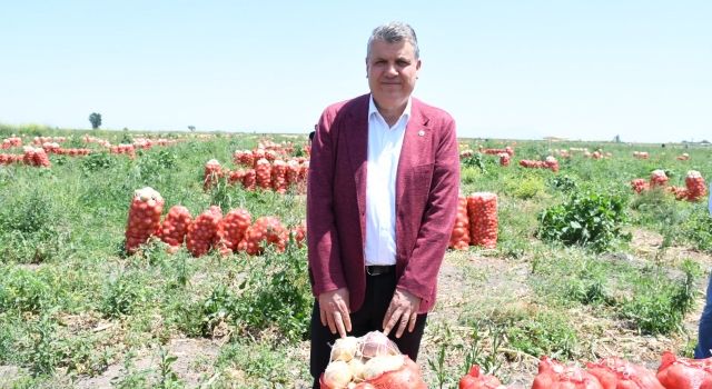 Çiftçi borca batmış, beyzade algı peşinde