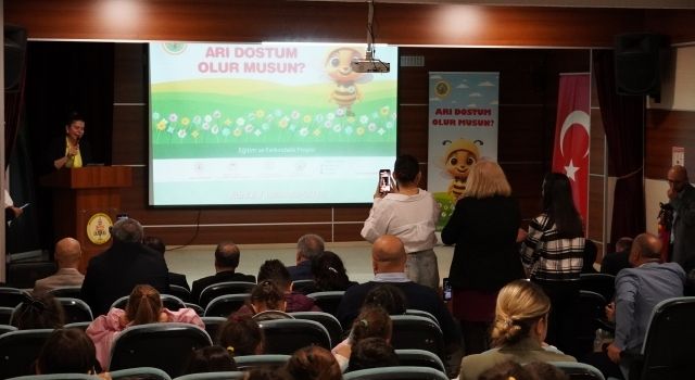 İstanbul'da Arıcılık İçin Yeni Bir Dönem: "Arı Dostum Olur Musun?" Projesi Başladı