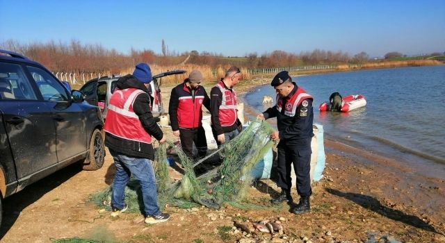 İstanbul'da Kaçak Balık Avcılığına Karşı Hız Kesmeden Denetimler Yapılıyor