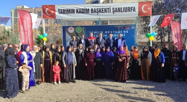 Şanlıurfa'da Yemlik Desteği ve Eğitim Projesi Hayata Geçti