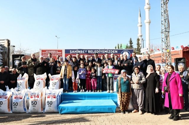 Şahinbey Belediyesi'nden Çiftçilere 7 Bin Tonluk Yem Desteği