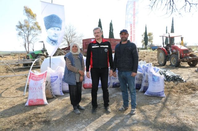 Tarım Bakanı Yumaklı, Yangında Zarar Gören Üreticiye Destek Verdi