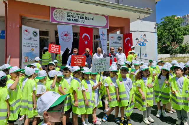 Batman'da "Minik Eller Yeşil Yelekliler" Sahada