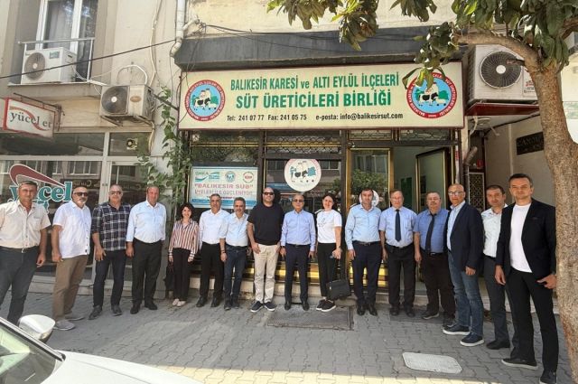 Balıkesir'de Süt Sektörünün Geleceği Masaya Yatırıldı