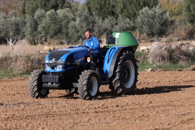 Muğla Büyükşehir, kooperatiflere kaba yem üretimi başlattı