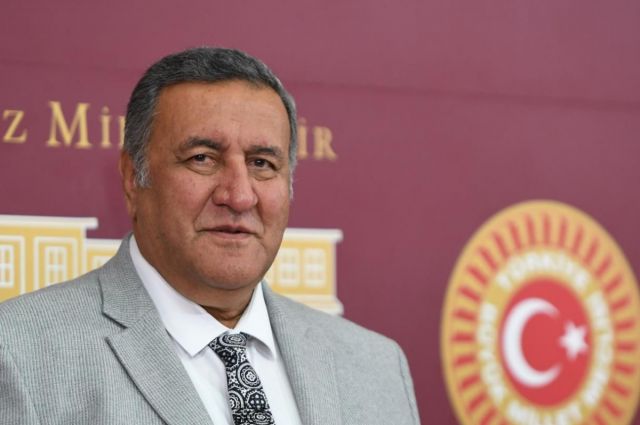 CHP’li Gürer’den Bakan Yumaklı’ya tarım zararlıları sorusu