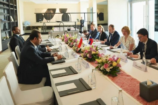 Rusya Tarım Bakanı Luth, Dubai’de Mısır ile iş birliğini görüştü