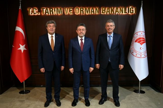 Kayseri Pancar Başkanı Akay, Bakan Yumaklı’yı ziyaret etti