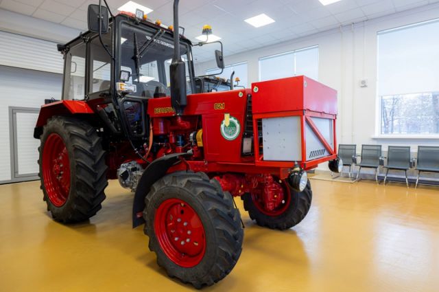 Rusya Timiryazev Üniversitesi hibrit traktör geliştirdi