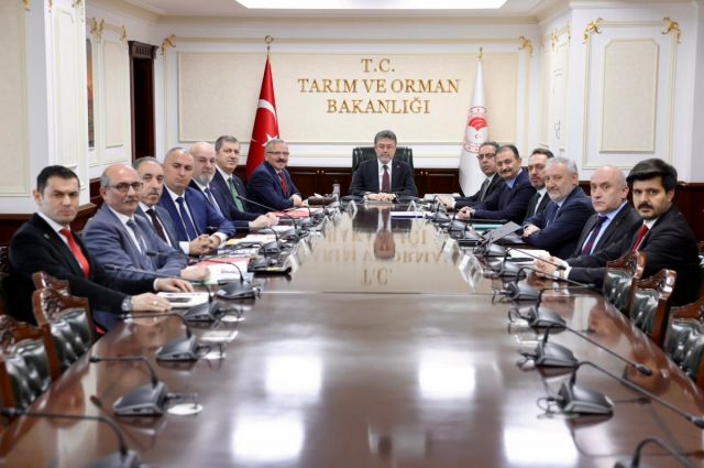 Yetiştirici Örgütleri Tarım Bakanı İbrahim Yumaklı’yı Ziyaret Etti