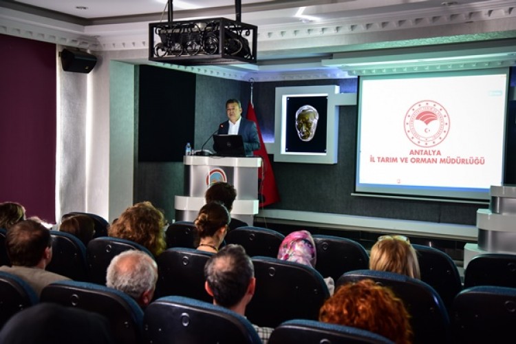 Antalya’da Tarım Personeline Kişisel Gelişim Eğitimi