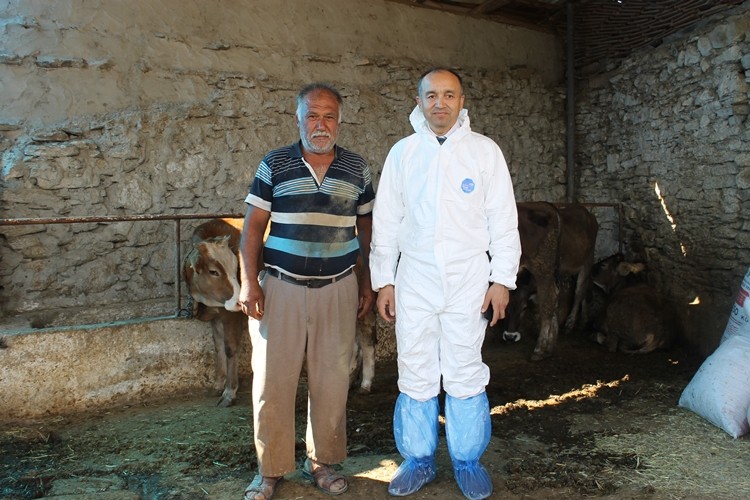 Genç Çiftçiye Tarım ve Orman İl Müdüründen Teknik Destek