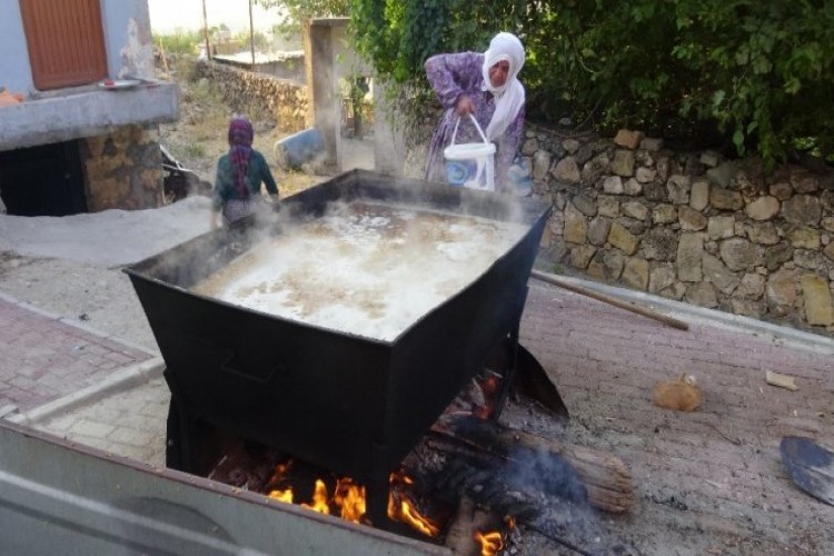 Yüzyıllardır Devam Eden Gelenek: Buğday Kaynatma