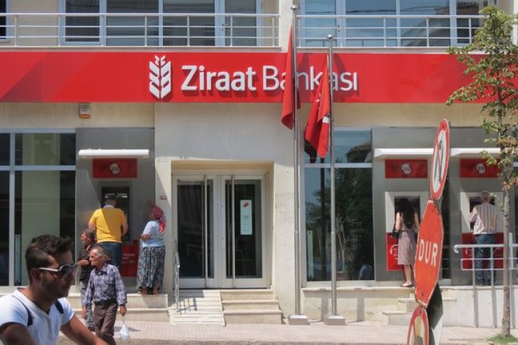 Ziraat Bankası Tarım Kredilerini Tahsil Edemeyince, Yeniden Yapılandırıyor