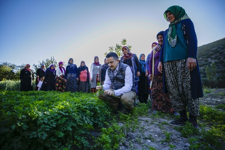 Bakan Pakdemirli, Genç Çiftçilerle Buluştu.