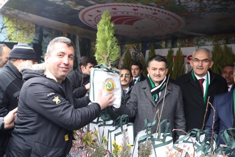 Bakan Pakdemirli: “Destekleri 1 Mart Cuma Akşamı Ödüyoruz”