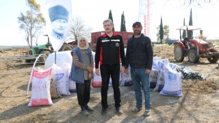 Tarım Bakanı Yumaklı, Yangında Zarar Gören Üreticiye Destek Verdi