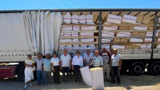Urla Belediyesi'nden Yangınzede Üreticilere 19 Ton Saman Desteği