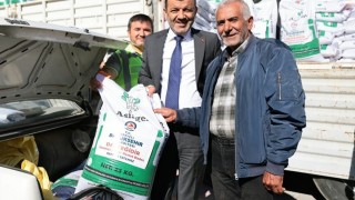 Denizli Büyükşehir'den Üreticiye Macar Fiği Tohumu Desteği