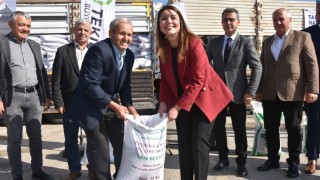 Yetiştiriciye %50 Kuzu-Oğlak Yem Desteği Başladı