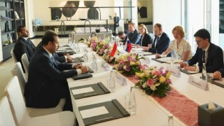 Rusya Tarım Bakanı Luth, Dubai’de Mısır ile iş birliğini görüştü