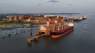 Brezilya’da Cargill Tahıl Terminalinde Yerli Protestolar Sürüyor