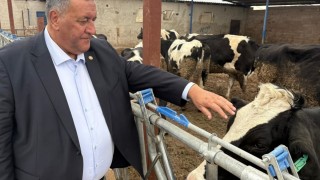 CHP’li Gürer, Niğde Yeşilgölcük’te süt üreticisini dinledi