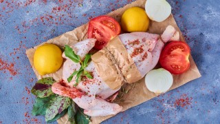 Angola Tavuk İthalatını Azaltmak İçin Üretimi Artırıyor