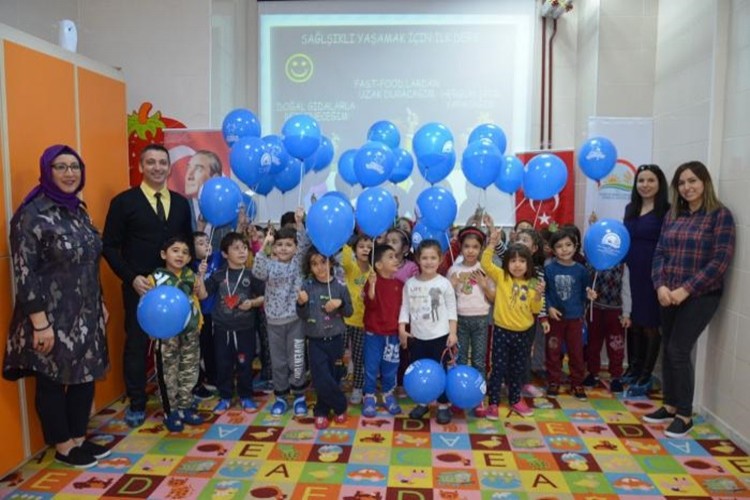 Miniklere ''Sağlıklı Beslenme ve Gıda Hijyeni’’ Eğitimini Verildi