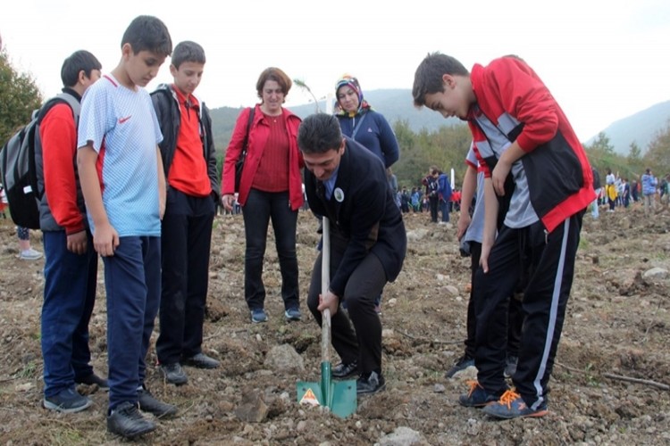 Fidanlar Fidanlarla Büyüyecek