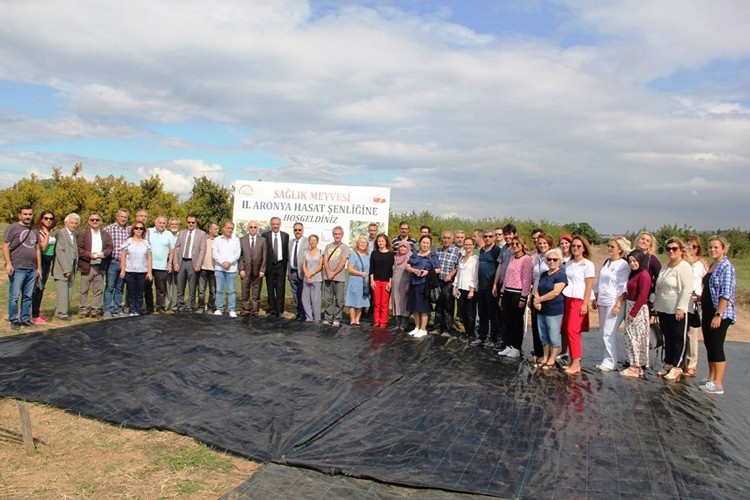 Yalova'da Aronya Hasat Şenliğinin İkincisi Düzenlendi