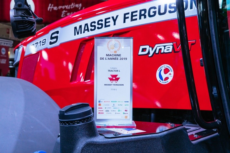 “Yılın Traktörü” ödülünün sahibi Massey Ferguson!