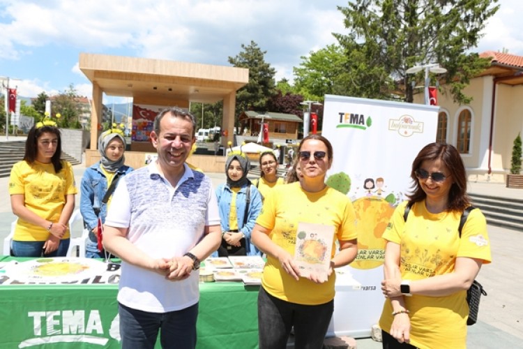 Başkan Tanju Özcan’dan “Arılar Varsa Yarınlar Var” projesine tam destek