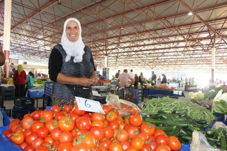 Pazarcı: Domates Pahalı Olunca Daha İyi Satıyorum